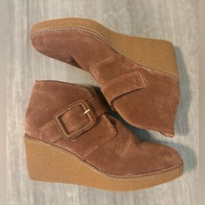 Jack Rogers Izzie Suede Wedge Booties in like pink size 7 New